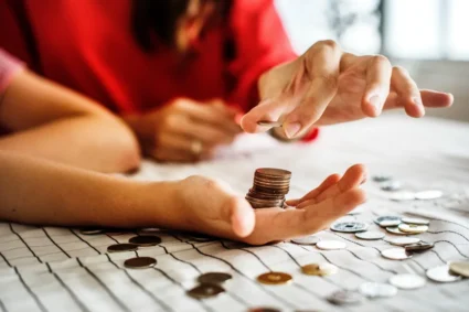 RRSO i całkowity koszt kredytu: Jak porównywać oferty kredytów hipotecznych